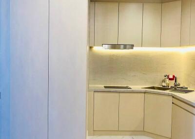 1-BR Condo at Park Origin Phrom Phong near BTS Phrom Phong