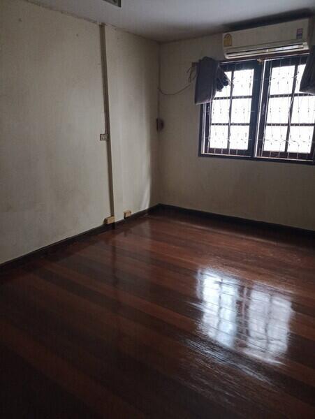 Bangkok Town House  Lat Phrao