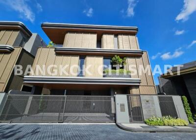 House at Bugaan Rama 9 - Meng Jai for rent