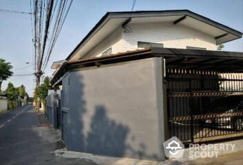 2-BR House near BTS Udom Suk