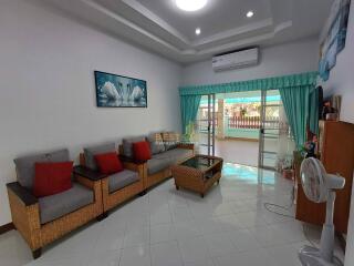 3 Bedrooms Villa / Single House in Baan Chalita Na Kluea H011757