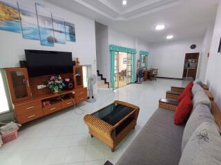 3 Bedrooms Villa / Single House in Baan Chalita Na Kluea H011757