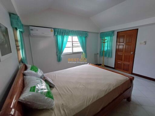 3 Bedrooms Villa / Single House in Baan Chalita Na Kluea H011757