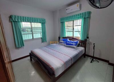 3 Bedrooms Villa / Single House in Baan Chalita Na Kluea H011757