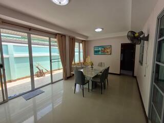 3 Bedrooms Villa / Single House in Baan Chalita Na Kluea H011757