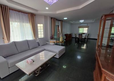4 Bedrooms Villa / Single House in Baan Chalita Na Kluea H011755