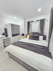 3 Bedrooms Villa / Single House in Rattanakorn 15 East Pattaya H011756