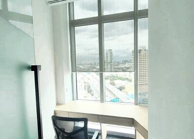 Ultra Luxury Office Space in Tipco Tower, Bangkok