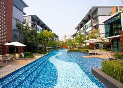 Arise Condo: Fully Furnished One-Bedroom Condo near Central Airport Plaza