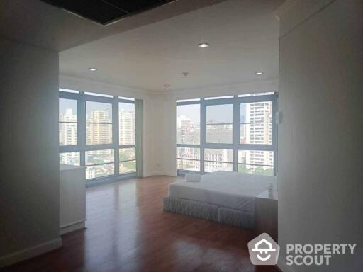 3-BR Condo at The Waterford Park Sukhumvit 53 Condominium near BTS Thong Lor