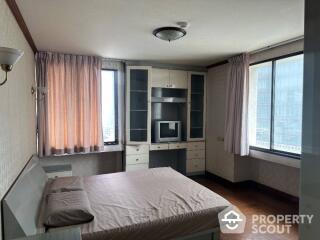 2-BR Condo at Las Colinas near BTS Asok