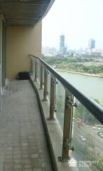 2-BR Serviced Apt. near BTS Asok