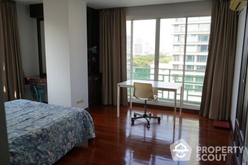 3-BR Condo at S.L.D Condominium near MRT Si Lom (ID 514653)