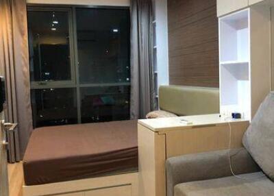 1-BR Condo at Ideo Mobi Phayathai near BTS Phaya Thai