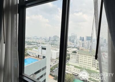 1-BR Condo at Phayathai Place near BTS Phaya Thai