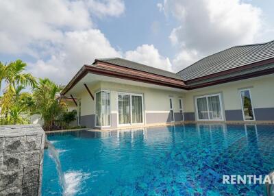 Brand new renovated house with private pool