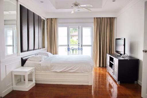 4 Bedrooms House in European Home Place East Pattaya H007951