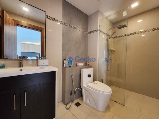 2 Bedrooms Condo in Laguna Beach Resort 3 The Maldives Jomtien C011516