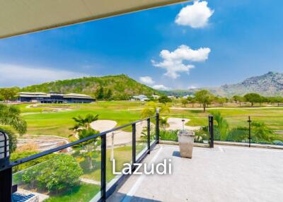 BLACK MOUNTAIN : Luxury 4 Bed Pool Villa in the Golf Course