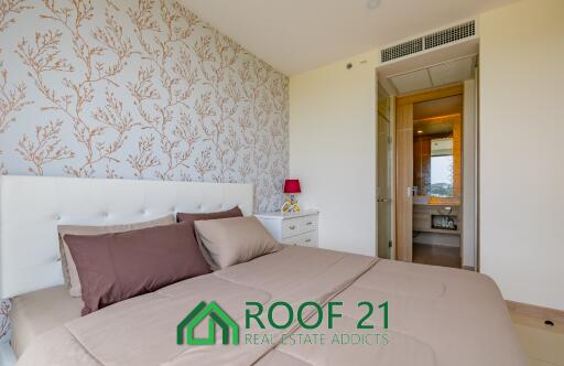 For SALE or RENT The Riviera Jomtien 1 Bedroom 35 Sqm Fully Furnished Room with Modern Amenities Near Jomtien Beach / B-0158L