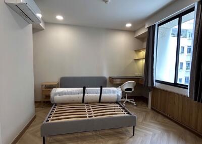 2 bed Condo in Las Colinas Khlong Toei Nuea Sub District C020933