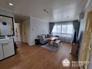 2-BR Condo at Lumpini Ville Phahol-Suthisarn near BTS Saphan Khwai