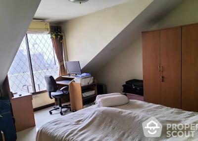 3-BR Condo at Country Complex Bangna near BTS Bang Na