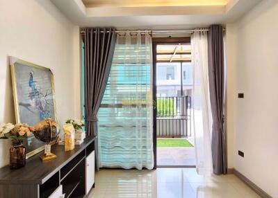 2 Bedrooms Townhouse East Pattaya H011763