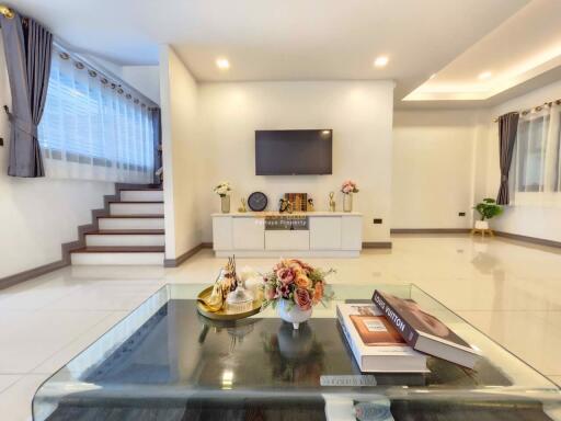 2 Bedrooms Townhouse East Pattaya H011763