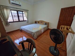 3 Bedrooms Villa / Single House in Ponthep 6 East Pattaya H011762