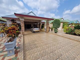 3 Bedrooms Villa / Single House in Ponthep 6 East Pattaya H011762