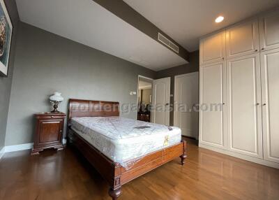 Quiet 3-Bedrooms condo - Sathorn (Lumphini MRT)