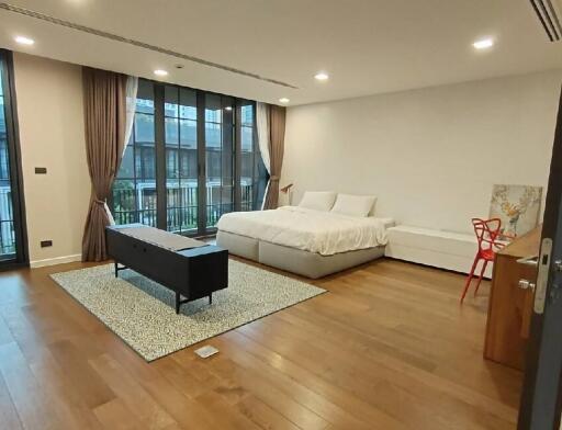 Quarter 31  4 Bedroom Luxury House in Central Phrom Phong