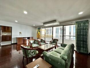 Le Premier 1  Spacious 2 Bedroom Condo For Rent in Asoke