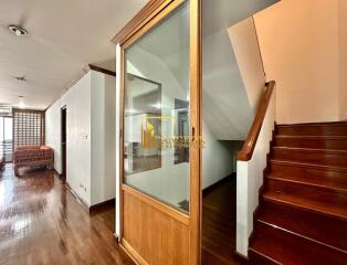 Le Premier 2  Spacious 4 Bedroom Duplex Penthouse in Thonglor