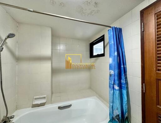 Le Premier 2  Spacious 4 Bedroom Duplex Penthouse in Thonglor