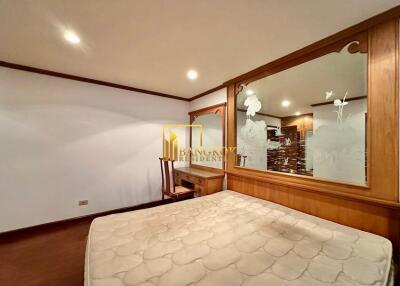 Le Premier 2 | Spacious 2 Bedroom Property in Sukhumvit 59