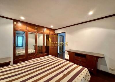 Le Premier 2 | Classic Style 2 Bedroom Property in Thonglor