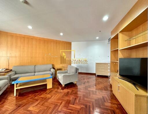Spacious 2 Bedroom Apartment in Phrom Phong
