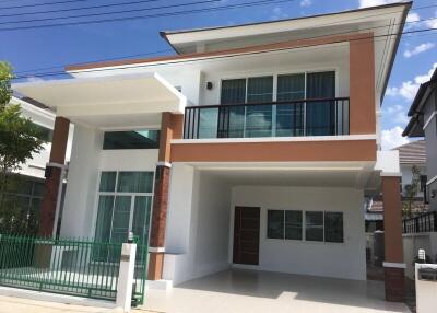 4 Bedroom HouseHouse for Rent, Sale at The Greenery Loft
