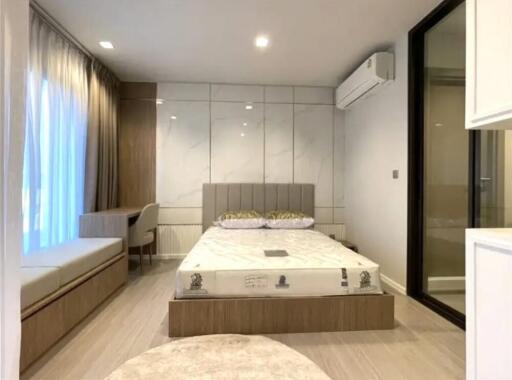 Condo for Sale at Life Asoke - Rama 9