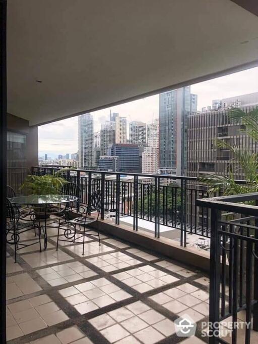 3-BR Condo at Tbi Tower near BTS Phrom Phong