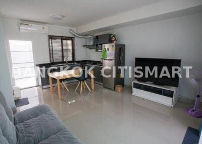 Townhouse at Pleno Phaholyothin-Rangsit for sale