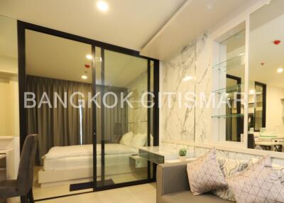 Condo at Life Asoke for rent