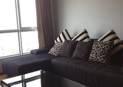 2-BR Condo at Hive Taksin near BTS Wongwian Yai