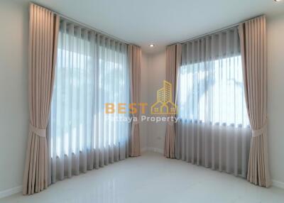 3 Bedrooms Villa / Single House in Nibbana Shade East Pattaya H011767
