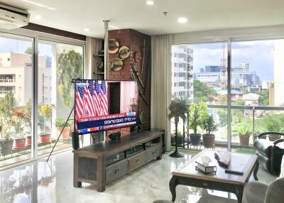 Beautiful Sukhumvit Condo