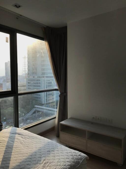 Condo for Sale at Ideo Mobi Phaya Thai