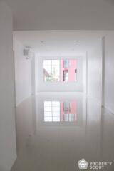 4-BR Townhouse near BTS Thong Lor (ID 513937)