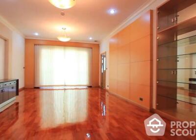 4-BR Apt. near BTS Nana